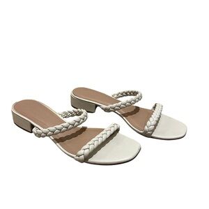 Cushionaire Neptune Off-White Braided Sandals Size 9